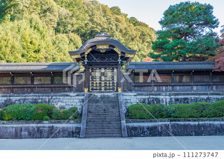 京都市東山区　第八十七代四條天皇ほかの月輪陵　後月輪陵 111273747