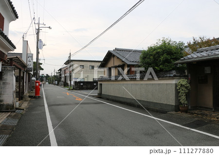 住宅 111277880