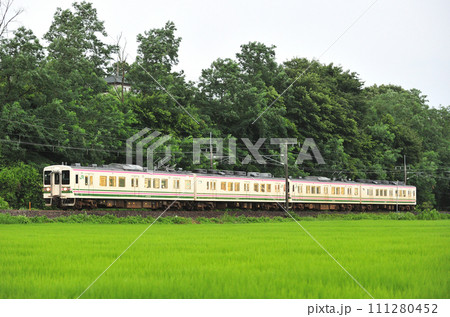信越本線　群馬八幡ー安中　JR東日本　107系　R19+R12編成（高崎） 111280452