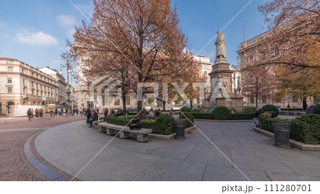 Panorama showing theater La Scala timelapse and a monument to Leonardo da Vinci 111280701