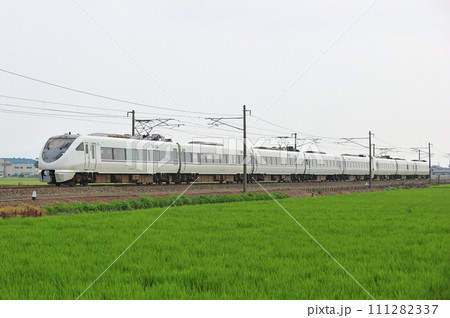 北陸本線　芦原温泉ー丸岡　JR西日本　683系　S06+S23編成（金沢）　しらさぎ 111282337