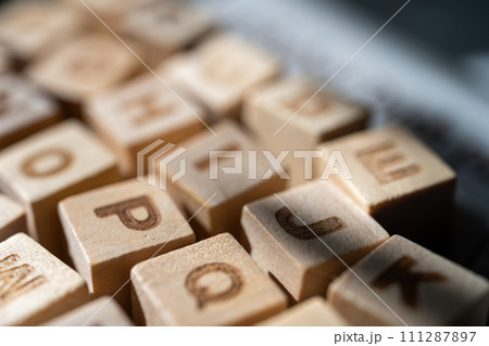 ウッドブロックのイメージフォト 111287897