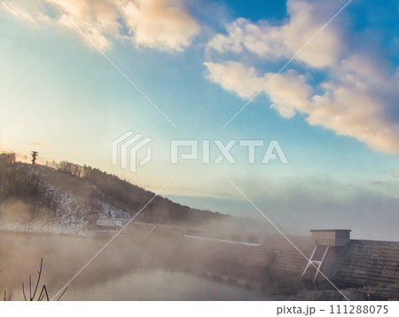 極寒の朝 111288075