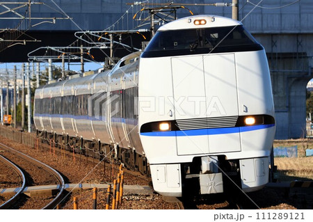 【JR西日本】683系「サンダーバード」（北陸本線：明峰駅） 111289121