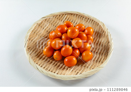 金柑　紅王きんかん　ざる盛り 111289846