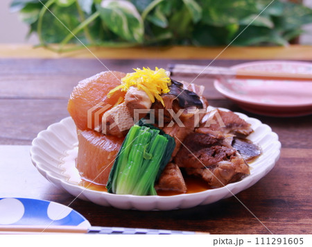 鰤あら大根_寒ぶりの季節 111291605