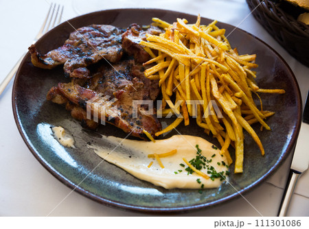 Appetizing roasted lamb meat Appetizing roasted lamb meat 111301086