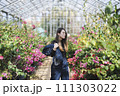植物園の女性 111303022