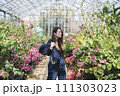 植物園の女性 111303023