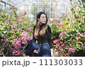 植物園の女性 111303033