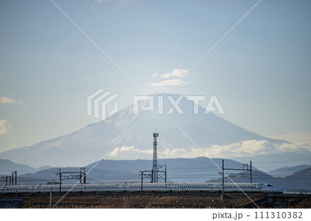 富士山と東海道山陽新幹線N700A 富士山と東海道山陽新幹線N700A 111310382