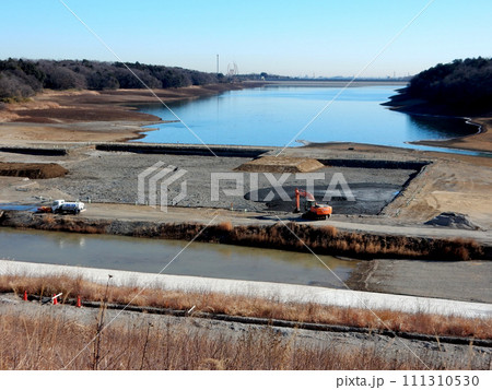 村山貯水池堤体強化工事 111310530
