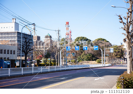 【基幹バスレーン】複雑な道路標識がある交差点 【基幹バスレーン】複雑な道路標識がある交差点 111312110