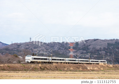 【東海道本線】米原方面へ特急しらさぎ 【東海道本線】米原方面へ特急しらさぎ 111312755