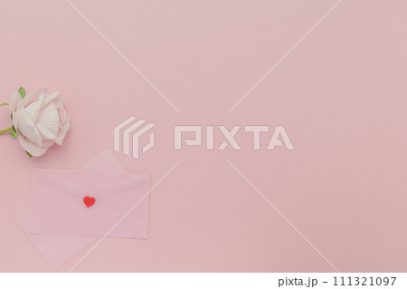 Pink Rose and Paper Love Note Frame with Romantic for Valentine's Day Flower Design and Wedding Decoration 111321097