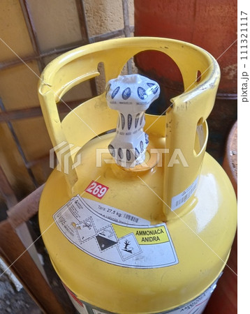 old gas cilynder 111321117