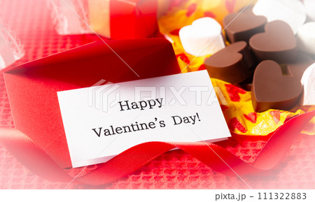 Happy Valentine's Day!　バレンタインデー　メッセージカード　プレゼント　チョコ 111322883