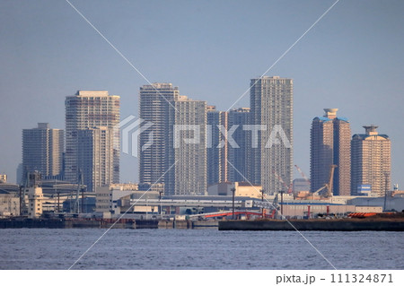 東京のビル・マンション群 東京のビル・マンション群 111324871