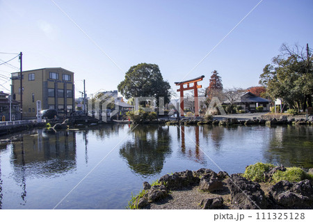 富士山本宮浅間大社 湧玉池 富士山本宮浅間大社 湧玉池 111325128