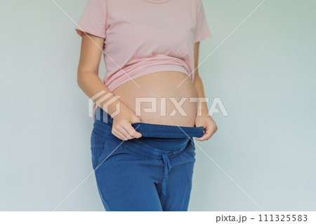 Chic maternity pants, comfy belly insert for expecting moms - stylish, practical, and perfect for the journey into motherhood Chic maternity pants, comfy belly insert for expecting moms - stylish, practical, and perfect for the journey into motherhood 111325583
