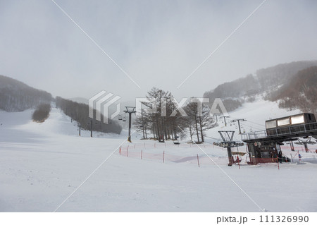 オグナほたかスキー場　群馬県片品村 111326990