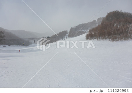 オグナほたかスキー場　群馬県片品村 111326998