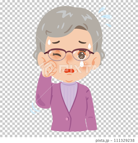 Senior woman with bloodshot and itchy eyes 111329238