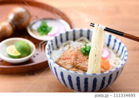 きつねうどん 111334695
