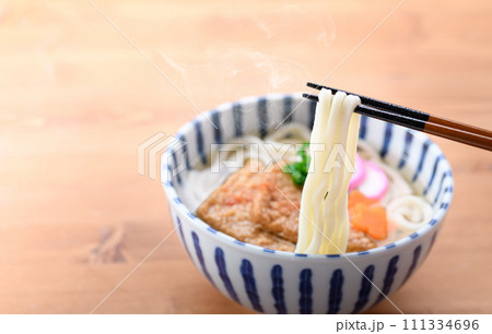 きつねうどん きつねうどん 111334696