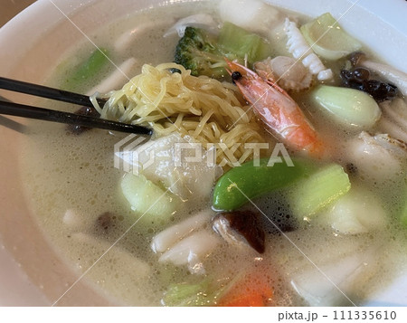 五目野菜塩タンメン 野菜たっぷりの塩ラーメン 五目野菜塩タンメン 野菜たっぷりの塩ラーメン 111335610