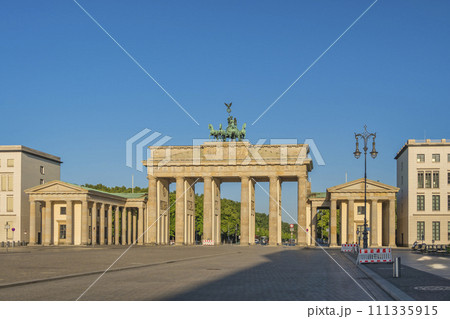 Berlin Germany, city skyline at Brandenburg Gate (Brandenburger Tor) Berlin Germany, city skyline at Brandenburg Gate (Brandenburger Tor) 111335915