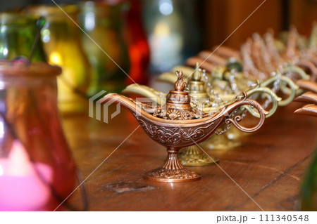 Aladdin lamp 1 111340548
