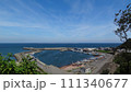 小さな港の風景 111340677