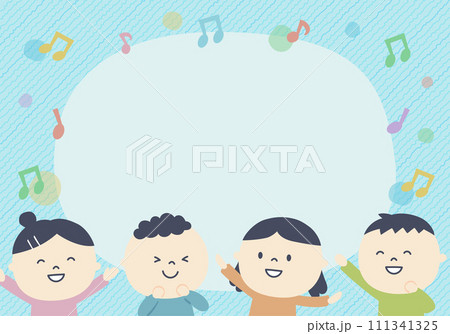 リズムに合わせて体を動かす子供たちとコピースペース リズムに合わせて体を動かす子供たちとコピースペース 111341325