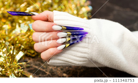 Lavish Gold-Tipped Nail Design 111348753