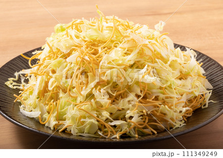 パリパリ麺サラダ(キャベツ) パリパリ麺サラダ(キャベツ) 111349249