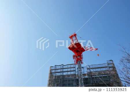 ビルの建設工事 ビルの建設工事 111353925