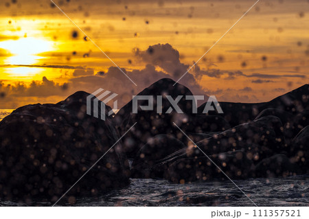 Beach landscape with splashes of shorewater Beach landscape with splashes of shorewater 111357521