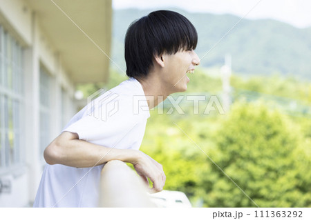叫ぶ男子高校生 叫ぶ男子高校生 111363292