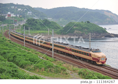 信越本線 青海ー鯨波 JR西日本 489系 H04+Y33編成(金沢) 臨時 信越本線 青海ー鯨波 JR西日本 489系 H04+Y33編成(金沢) 臨時 111364267