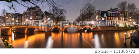 Amsterdam canal Brouwersgracht, Netherlands Amsterdam canal Brouwersgracht, Netherlands 111365772