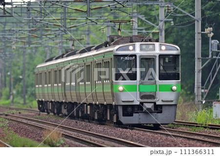 函館本線 北広島ー上野幌 JR北海道 721系 F-5201編成(札幌) 函館本線 北広島ー上野幌 JR北海道 721系 F-5201編成(札幌) 111366311