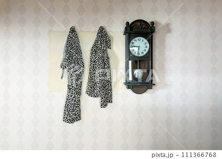 South Korean high school military training uniform and wall clock in the 1970s and 1980s 111366768