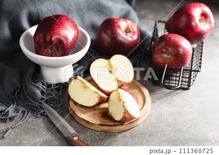red apples on wooden background 111368725