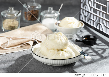 steamed stuffed bun steamed stuffed bun 111370517