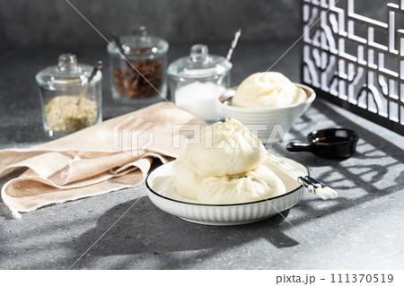 steamed stuffed bun 111370519