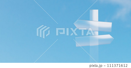 透明なガラスの看板と青い空。3D（横長） 111371612