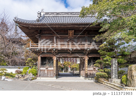 【第1番札所】霊山寺 仁王門【四国八十八箇所】 【第1番札所】霊山寺 仁王門【四国八十八箇所】 111371903