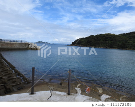 海岸 青い海 海 長崎の海 海岸の様子 海岸 青い海 海 長崎の海 海岸の様子 111372109