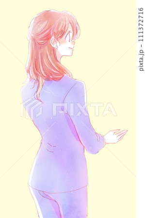 物腰穏やかな雰囲気のビジネスパーソン 女性 物腰穏やかな雰囲気のビジネスパーソン 女性 111372716